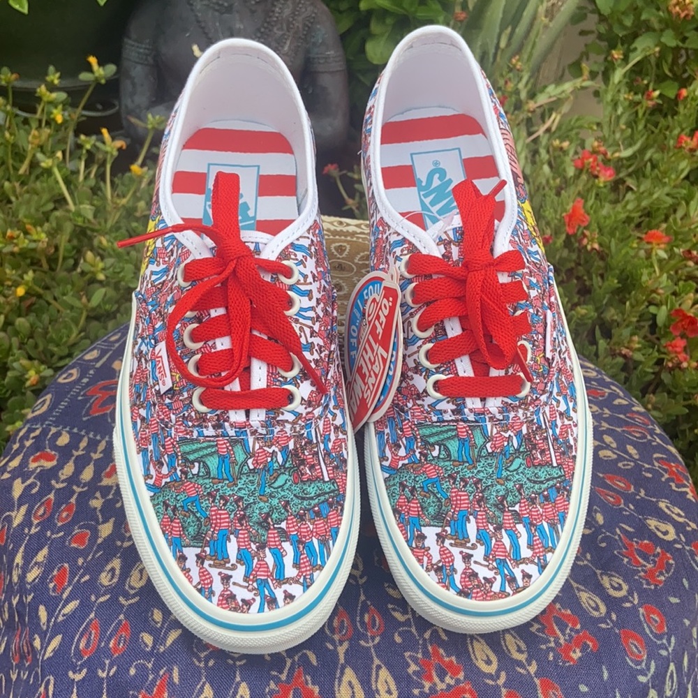 New “WHERE’S WALDO” Vans Authentic - Picture 13 of 16